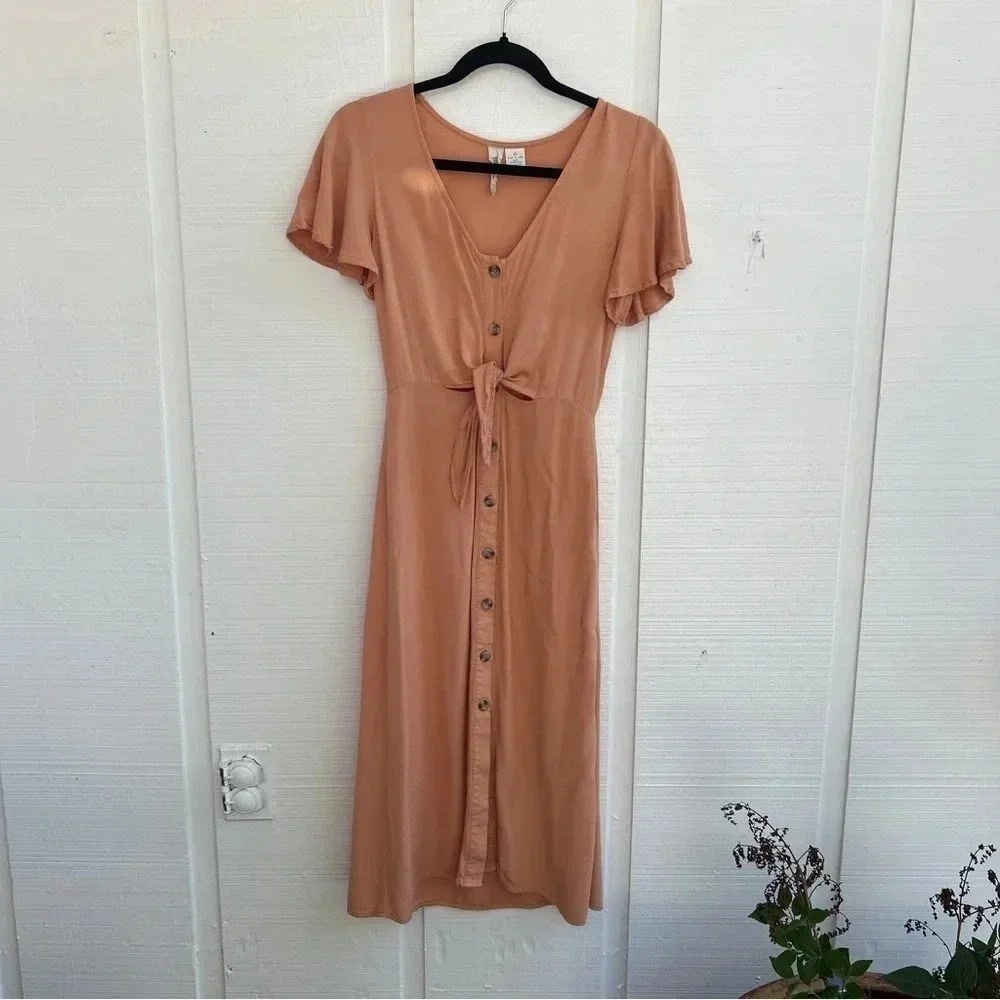 Chic Apricot Button-Front Midi Dress
